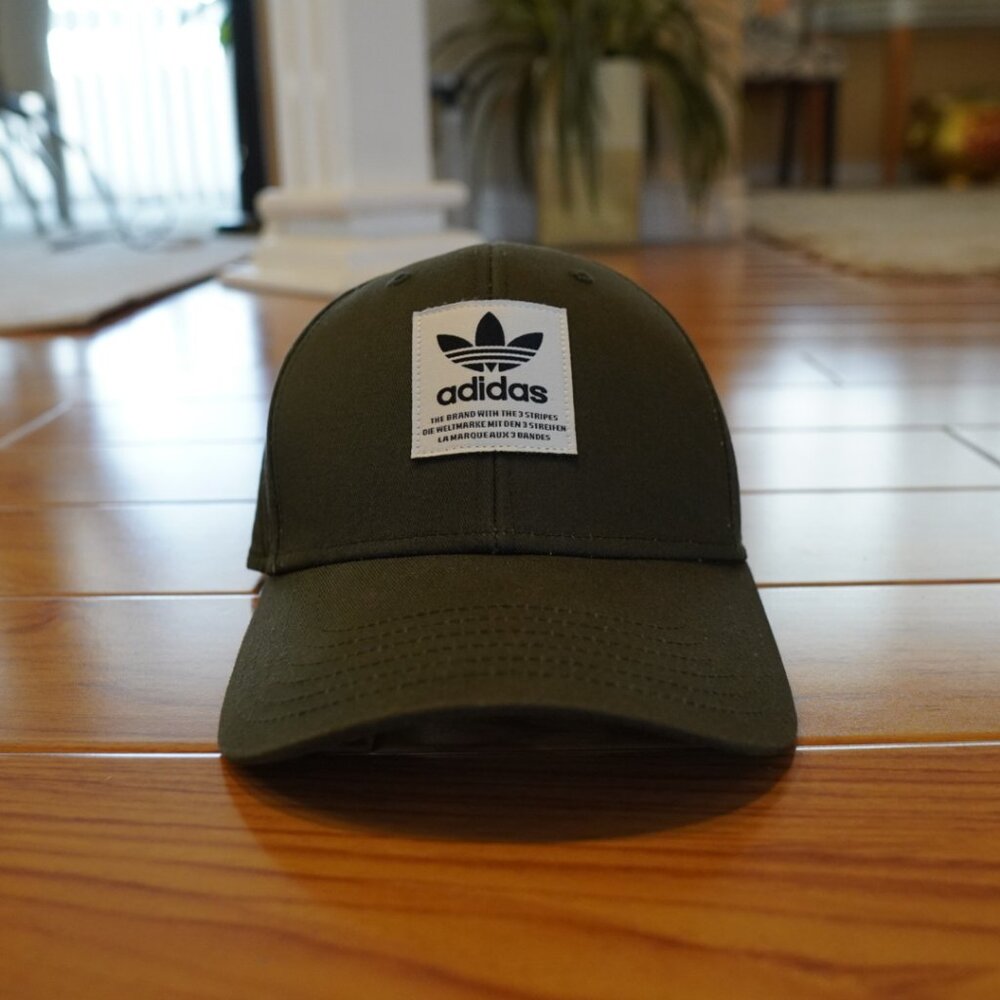 LIKE NEW - ADIDAS HAT - GREEN